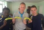 A lygos futbolininkai prisidėjo prie "bananinės" akcijos prieš rasizmą