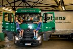 Kauno r. "Hoptrans-Sirenų" ekipos krepšininkes fotosesijai papuošė Kauno kolegijos studentės.