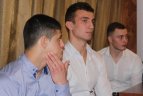 Vakaro metu bus galima išvysti keturiolika kovų