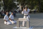 Karate klubo "Budora" auklėtiniai Vilniaus centre.