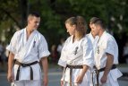 Karate klubo "Budora" auklėtiniai Vilniaus centre.