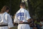 Karate klubo "Budora" auklėtiniai Vilniaus centre.