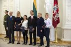 Apdovanojimų ceremonija prezidentūroje.
