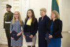 Apdovanojimų ceremonija prezidentūroje.