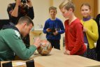 Vilniaus „Žalgirio“ futbolininkai dalijosi sveikos mitybos patirtimi su penktokais
