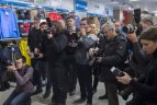 Dakaro raliui skirtos aprangos pristatymas.