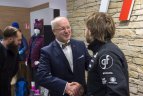Dakaro raliui skirtos aprangos pristatymas.