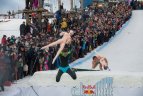 „Red Bull Jump & Freeze“ Liepkalnyje.