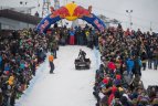 „Red Bull Jump & Freeze“ Liepkalnyje.