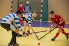 Vaikų žolės riedulio lygos U12 finalinės varžybų momentas