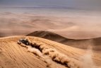 B. Vanago automobilis vėl dalyvaus dykumų ralyje