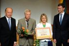 Vyriausybė apdovanojo olimpiečius.