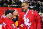 D.Kasparaitis su mama ir seserimi.