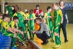 Vaikų žolės riedulio lygos U12 finalinės varžybų momentas
