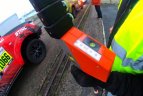 Harvo uoste į Dakarą išplukdomi automobiliai.