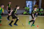 Vaikų žolės riedulio lygos U12 finalinės varžybų momentas