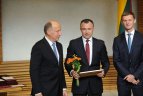 Vyriausybė apdovanojo olimpiečius.