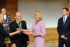 Vyriausybė apdovanojo olimpiečius.