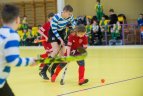 Vaikų žolės riedulio lygos U12 finalinės varžybų momentas