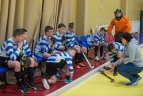 Vaikų žolės riedulio lygos U12 finalinės varžybų momentas