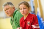 Vaikų žolės riedulio lygos U12 finalinės varžybų momentas