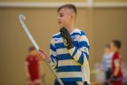 Vaikų žolės riedulio lygos U12 finalinės varžybų momentas