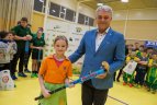 Vaikų žolės riedulio lygos U12 finalinės varžybų momentas