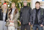 "Kibirkšties-Tichės-Iki" krepšininkės su savo gerbėjais puošė eglutę