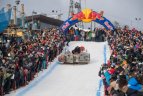 „Red Bull Jump & Freeze“ Liepkalnyje.