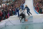 „Red Bull Jump & Freeze“ Liepkalnyje.