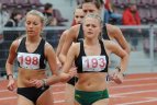 Lengvosios atletikos varžybos atnaujintame Alytaus stadione