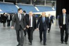 Vyriausybės nariai aplankė Panevėžio sporto bazes