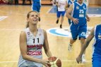 "Kibirkšties-VIČI-IKI" merginos nugalėjo vyrų komandą