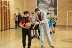 LSU studentai D. ir K. Lavrinovičiai dalijosi žiniomis su mokiniais