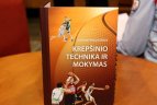 Krepšinio treneris R. Paulauskas išleido jau antrą knygą