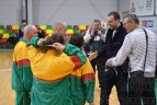 Krepšinį žaidė specialiųjų poreikių turintys vaikai ir suaugusieji
