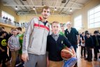 Su vaikais bendravo "Lietuvos ryto"žaidėjai