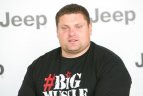 Ž.Savickas vairuos "Jeep".