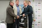 Baidarių ir kanojų federacijos apdovanojimai.
