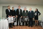 Baidarių ir kanojų federacijos apdovanojimai.