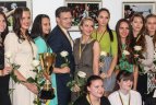 Uždarymo metu apdovanotos komandos ir geriausios žaidėjos