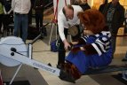 Prekybos ir laisvalaikio centre irkluotojai rungėsi ant treniruoklio.