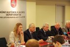 Spaudos konferencijos akimirka.
