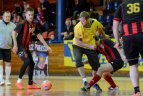 Dvi dienas VDU salėje vyko fanų futbolo turnyras