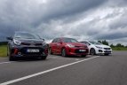 „Kia“ į žurnalistų ralį siunčia tarptautinę trijų ekipažų komandą