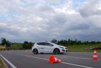 „Kia“ į žurnalistų ralį siunčia tarptautinę trijų ekipažų komandą