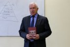 LSU pristatyta knyga „Stanislovas Stonkus – sporto ir mokslo ąžuolas“.