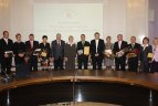 10 geriausių kūno kultūros mokytojų buvo pagerbti švietimo ministerijoje