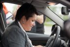 Olimpiečiai varžėsi automobilių slalomo trasoje