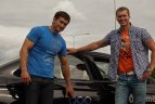 Olimpiečiai varžėsi automobilių slalomo trasoje